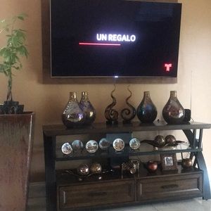 Meet your Posher, Meibys